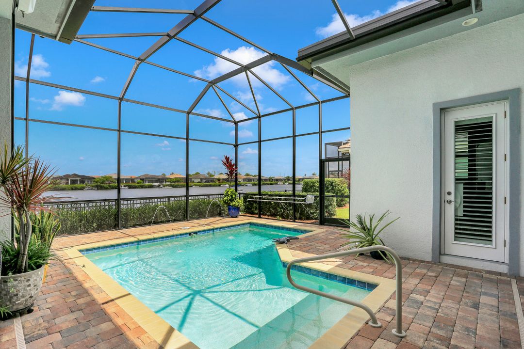 17212 Hidden Estates Cir, Fort Myers, FL 33908