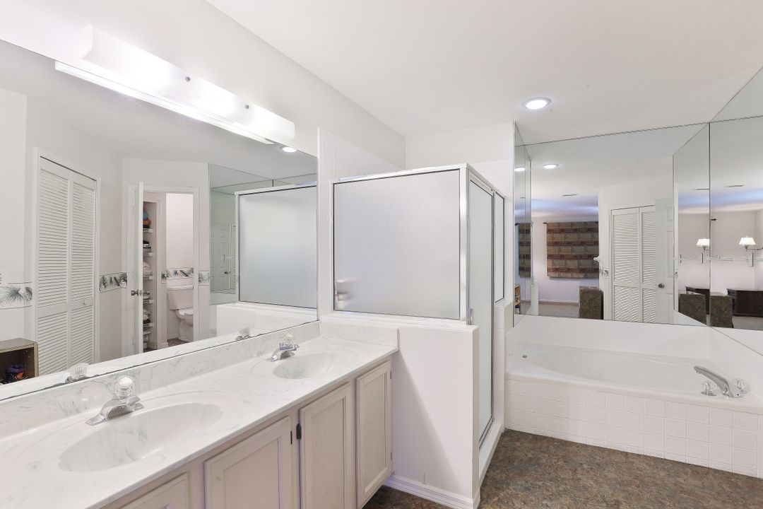 115 Plantation Cir, Naples, FL 34104