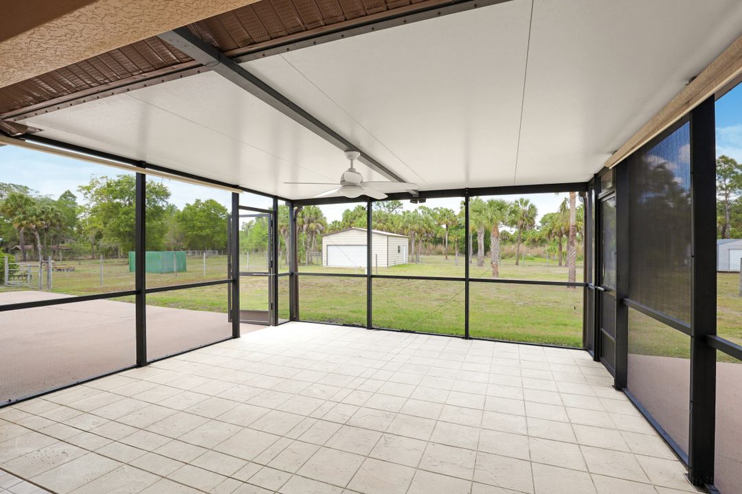 2811 26th Ave SE, Naples, FL 34117