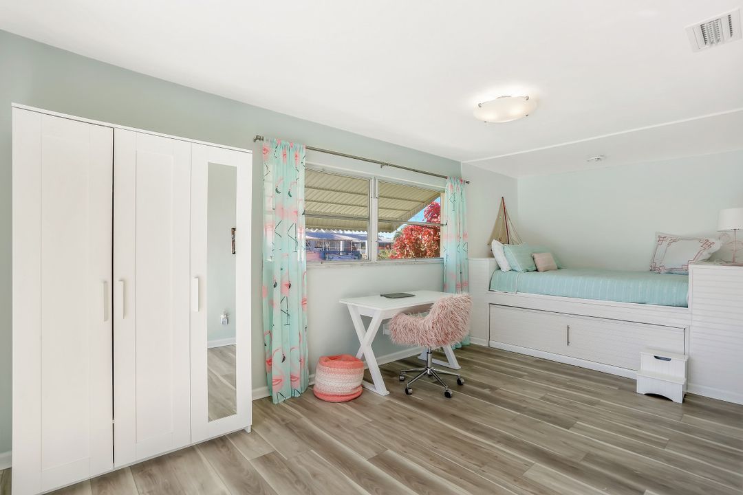 5146 SW 3rd Ave, Cape Coral, FL 33914