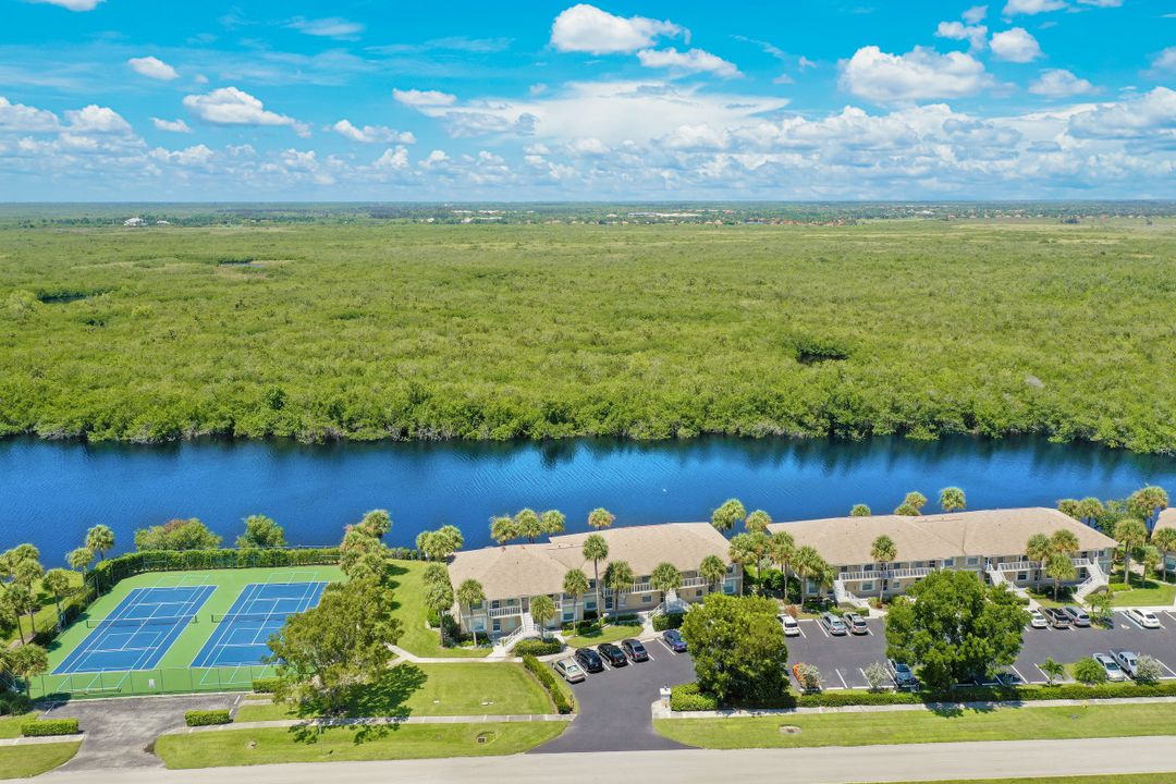 1315 Mainsail Dr #1113, Naples, FL 34114