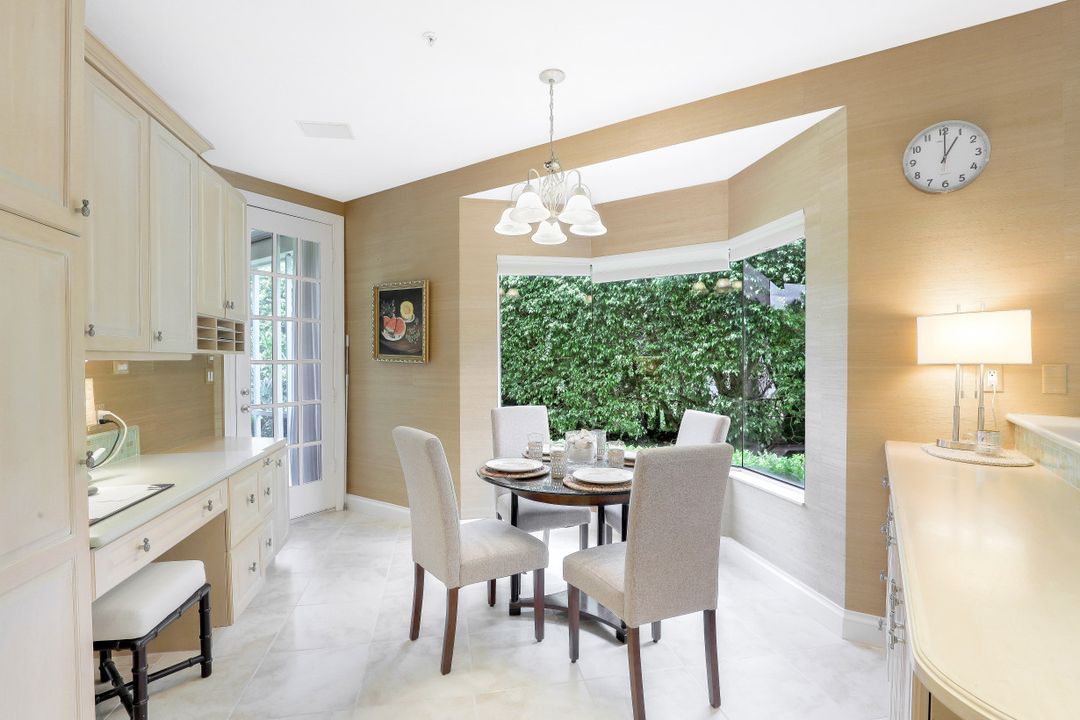 141 Colonade Cir #141, Naples, FL 34103