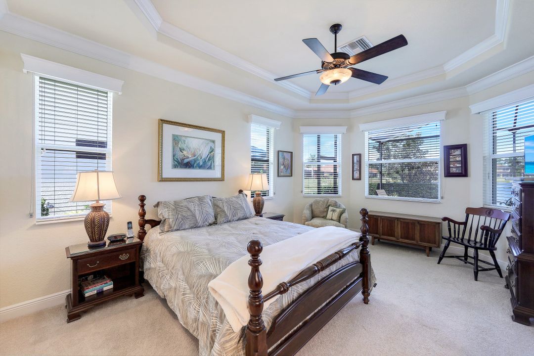 7746 Martino Cir, Naples, FL 34112