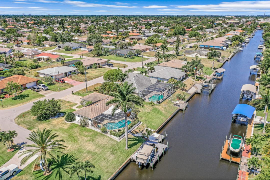 1927 SE 10th St, Cape Coral, FL 33990