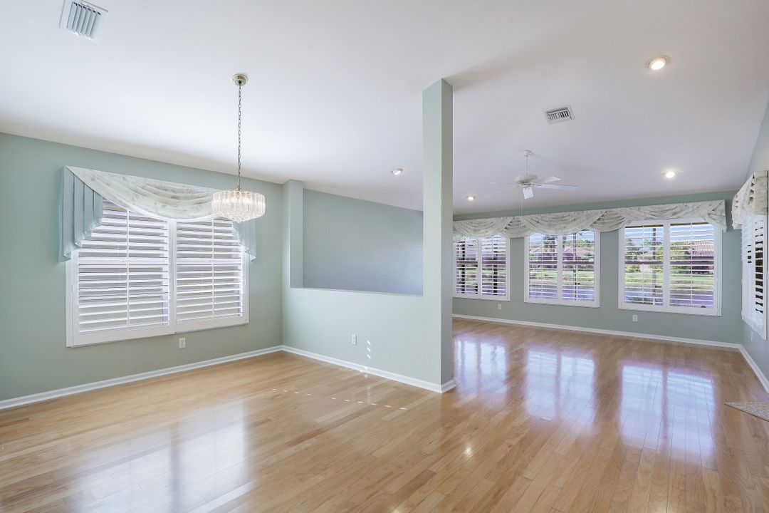 6472 Autumn Woods Blvd, Naples, FL 34109