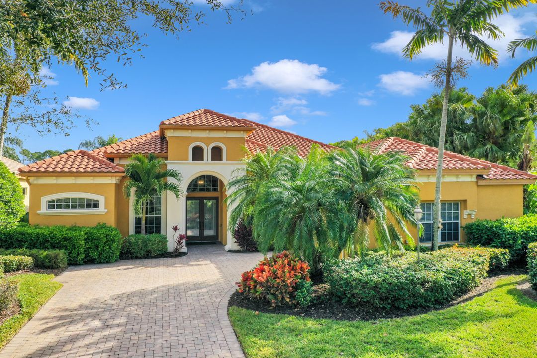 28650 Via D Arezzo Dr, Bonita Springs, FL 34135