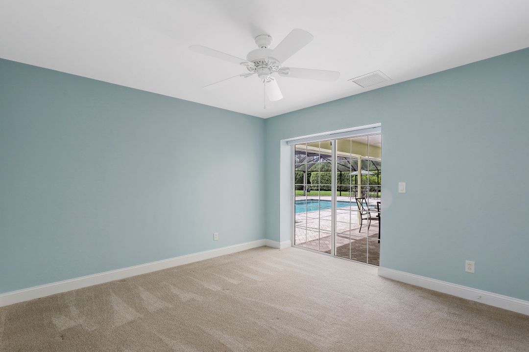 762 Hickory Rd, Naples, FL 34108