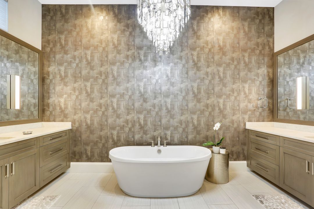 16428 Talis Park Dr, Naples, FL 34110