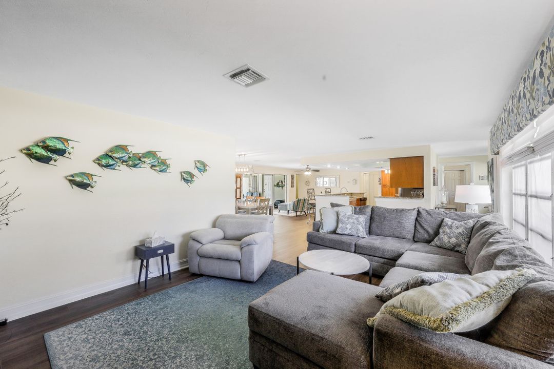 428 Nassau Ct, Marco Island, FL 34145