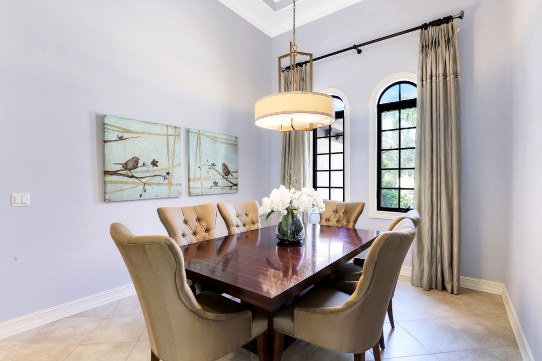 7413 Byrons Way, Naples, FL 34113