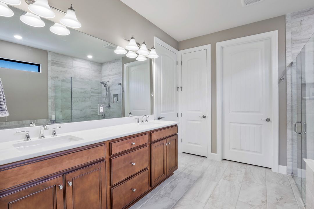 9373 Surfbird Ct, Naples, FL 34120