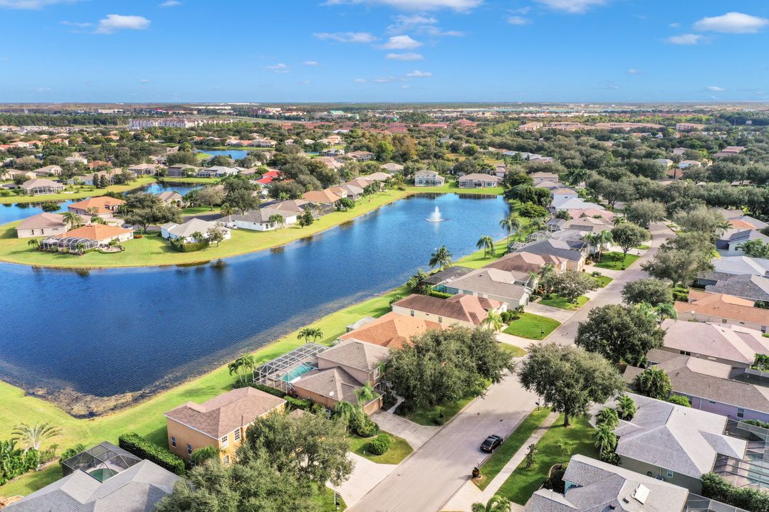 9051 Pittsburgh Blvd, Fort Myers, FL 33967