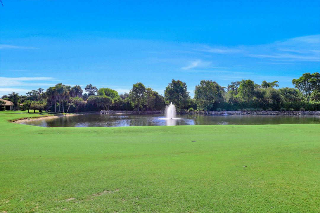 12703 Hunters Ridge Dr, Bonita Springs, FL 34135