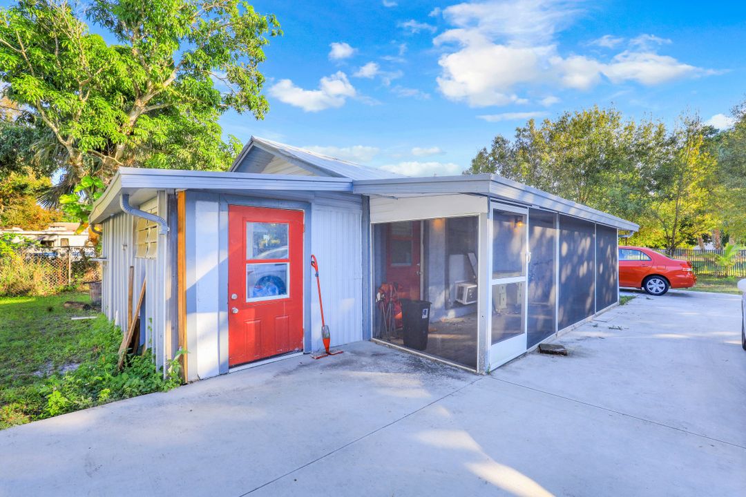 1121 Rose Ave, Fort Myers, FL 33916