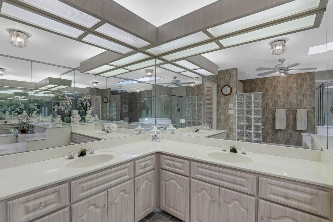 435 Nassau Ct, Marco Island, FL 34145