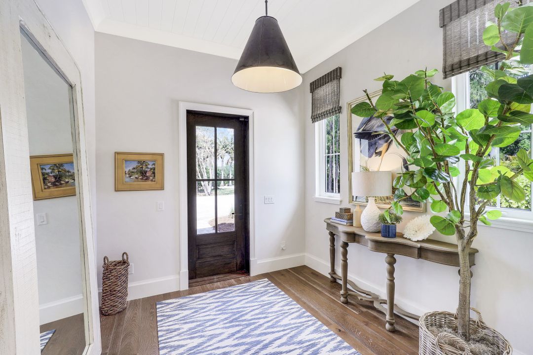 6730 Daniels Rd, Naples, FL 34109