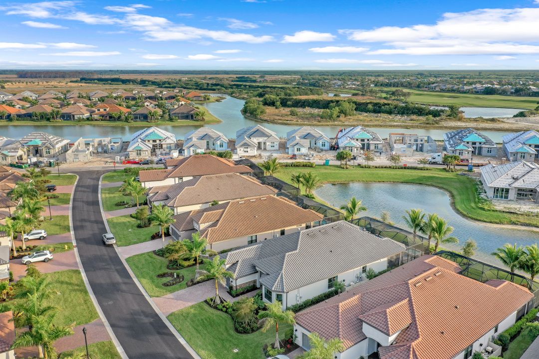 3258 Belon Ln, Naples, FL 34114