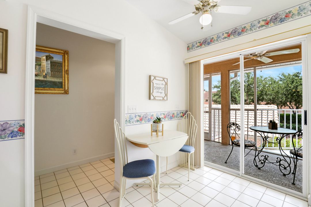 2420 Hidden Lake Dr #1006, Naples, FL 34112