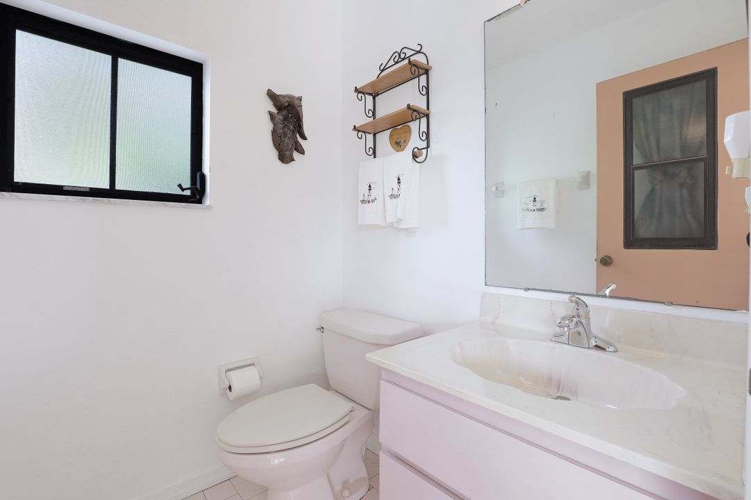 5208 SW 9th Pl, Cape Coral, FL 33914