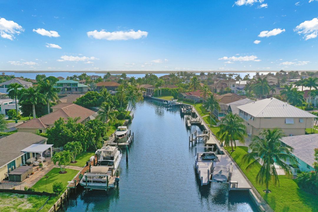 647 Bamboo Ct, Marco Island, FL 34145