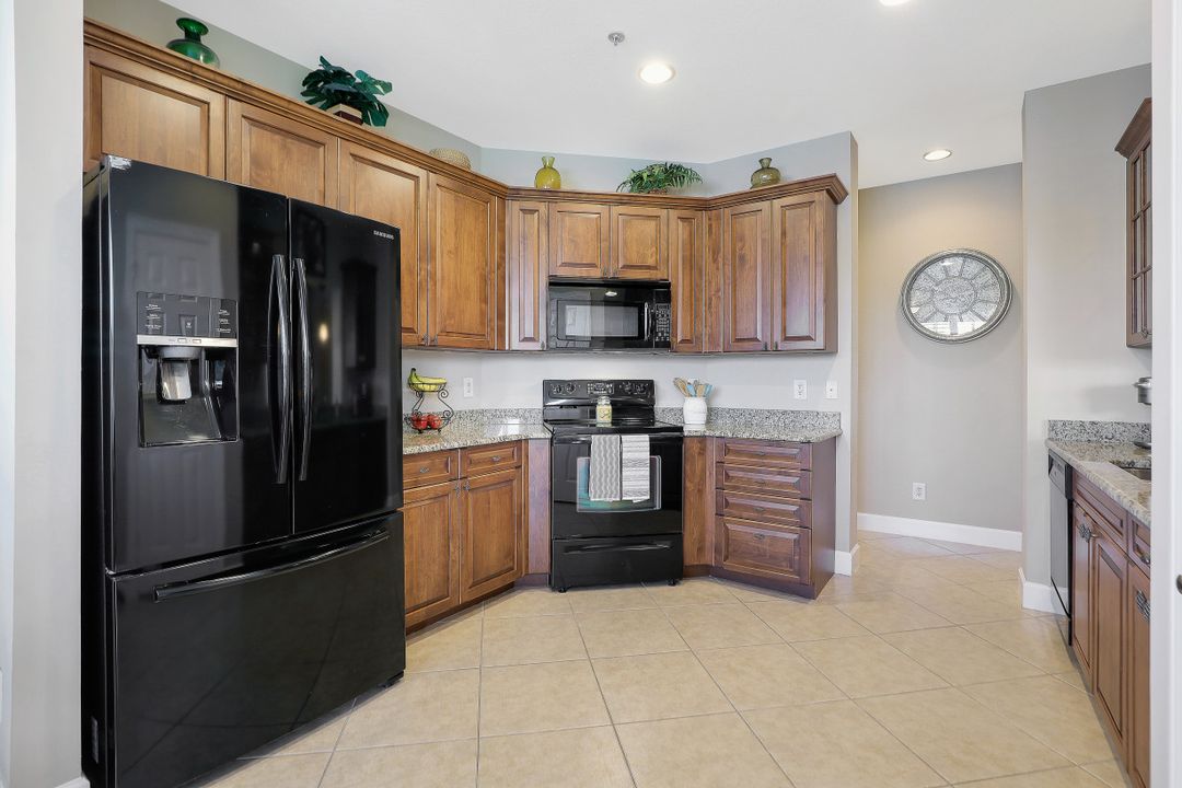 13001 Pennington Pl #102, Fort Myers, FL 33913