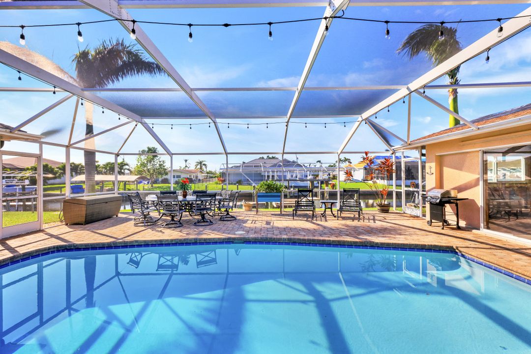 5324 Delano Ct, Cape Coral, FL 33904