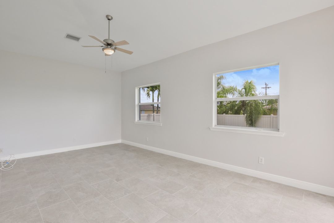 2921 SW 16th Pl, Cape Coral, FL 33914