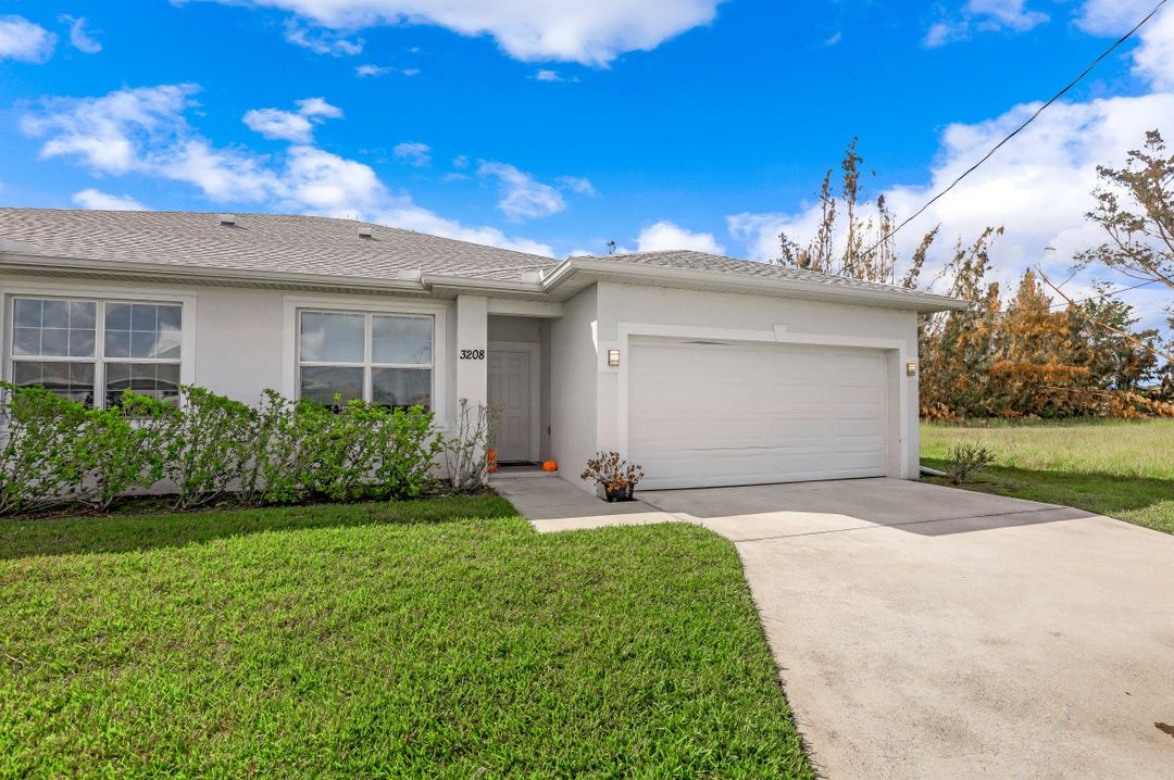 3208 SW 17th Pl, Cape Coral, FL 33914