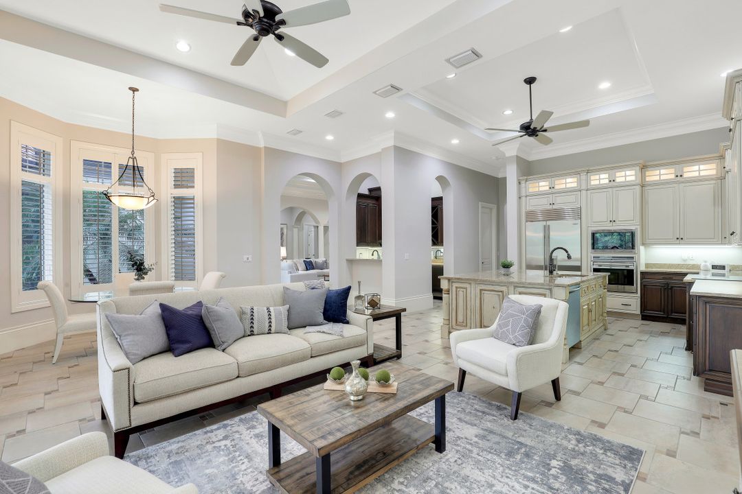 2228 Miramonte Ct, Naples, FL 34105