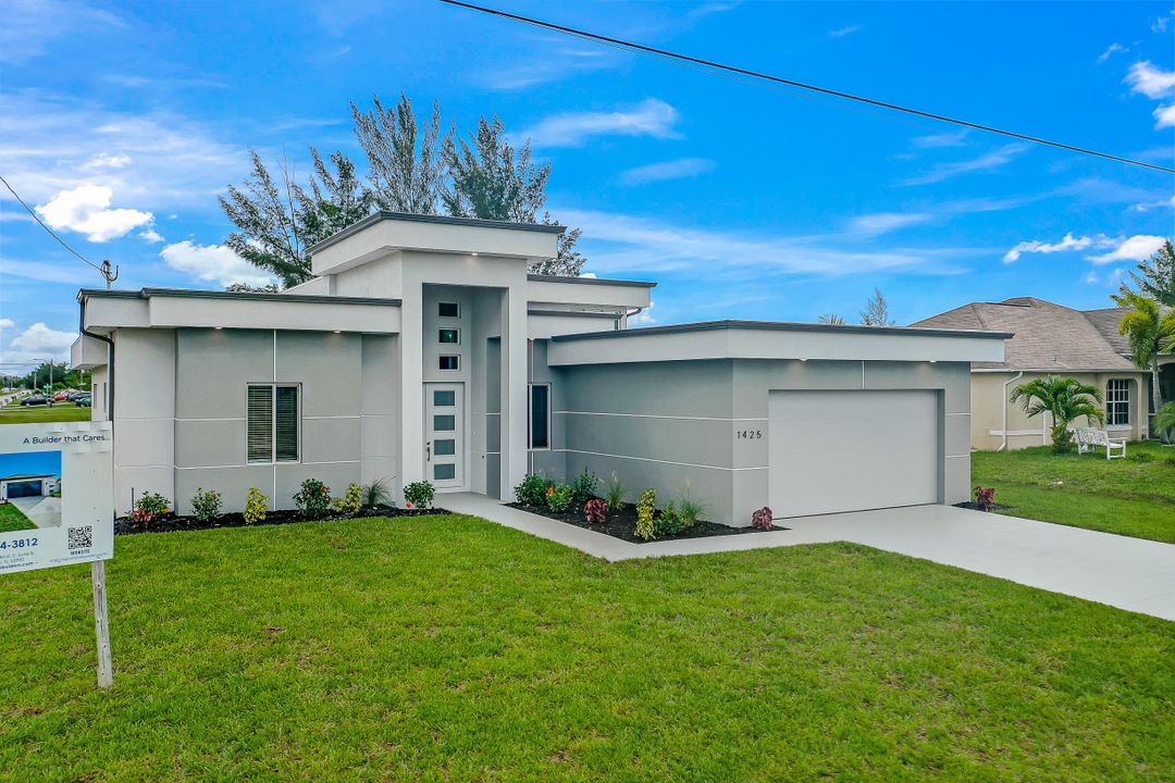 1425 SW 24th St, Cape Coral, FL 33991