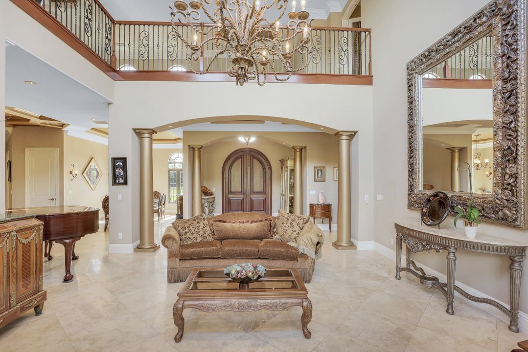 3645 7th Ave NW, Naples, FL 34120