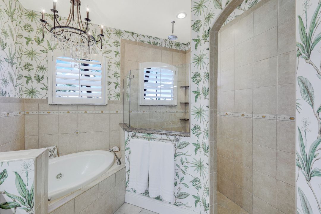 707 Plantation Ct, Marco Island, FL 34145