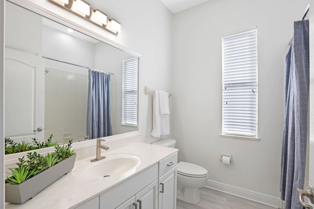 13291 Lazzaro Ct, Estero, FL 33928