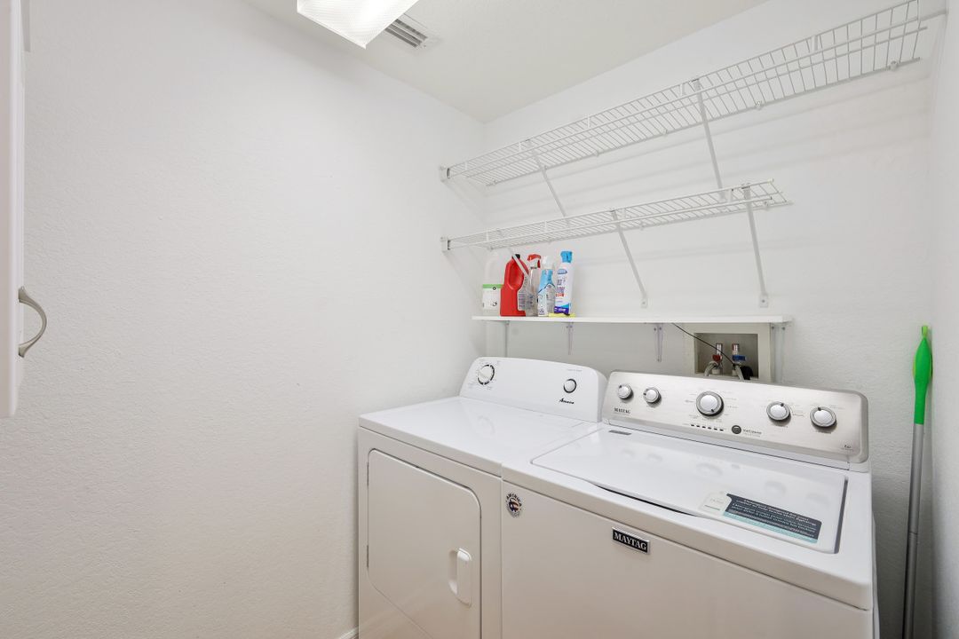 4520 Botanical Pl Cir #203, Naples, FL 34112