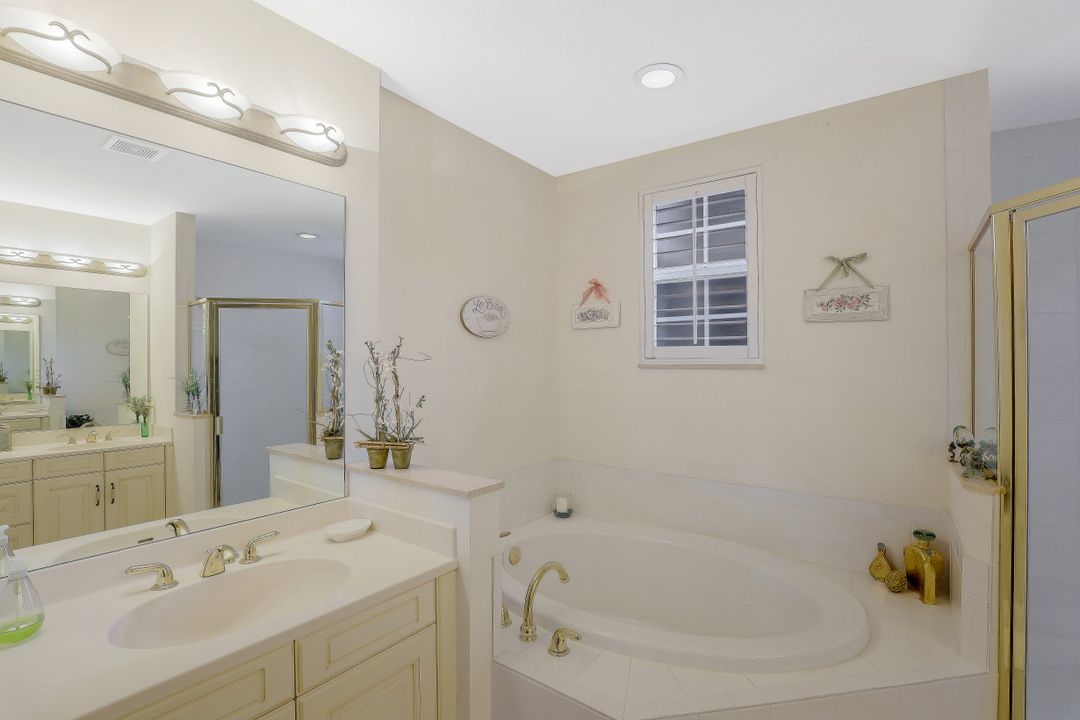 755 Regency Reserve Cir #5002, Naples, FL 34119