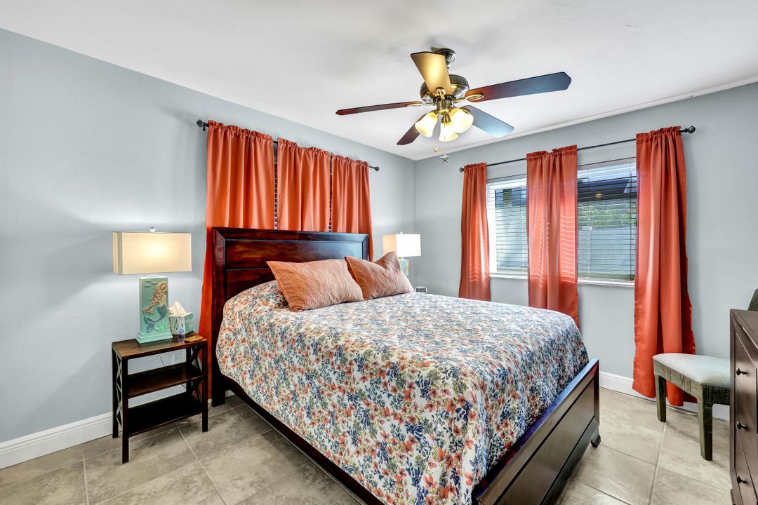 1229 SW 54th St, Cape Coral, FL 33914