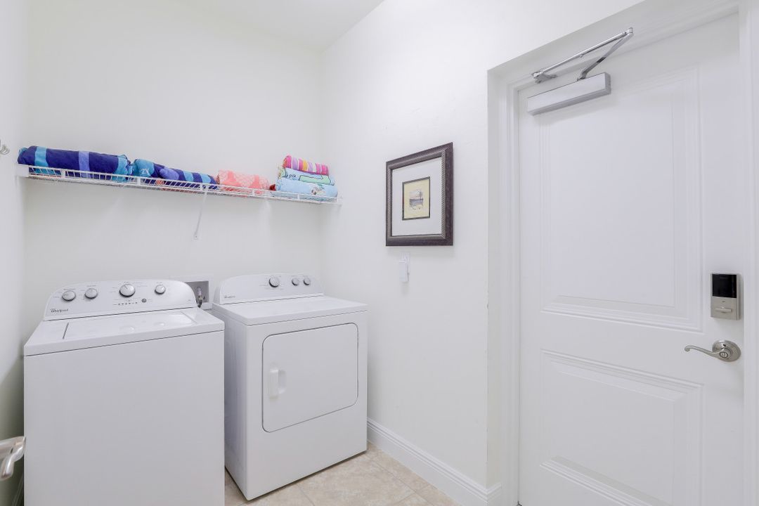 1419 Santiago Cir #1603, Naples, FL 34113