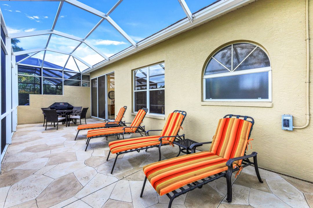 8755 Naples Heritage Dr, Naples, FL 34112