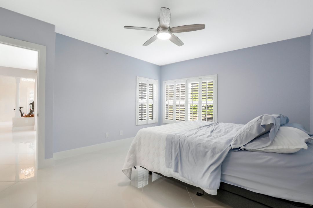 6834 Lantana Bridge Rd #101, Naples, FL 34109