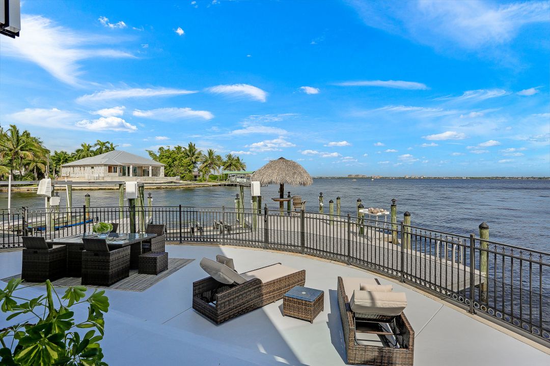 101 SW 58th St, Cape Coral, FL 33914