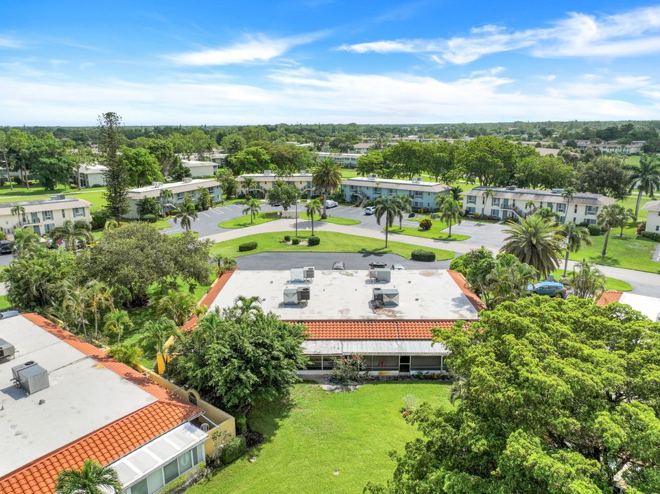 186 Harrison Rd #2, Naples, FL 34112