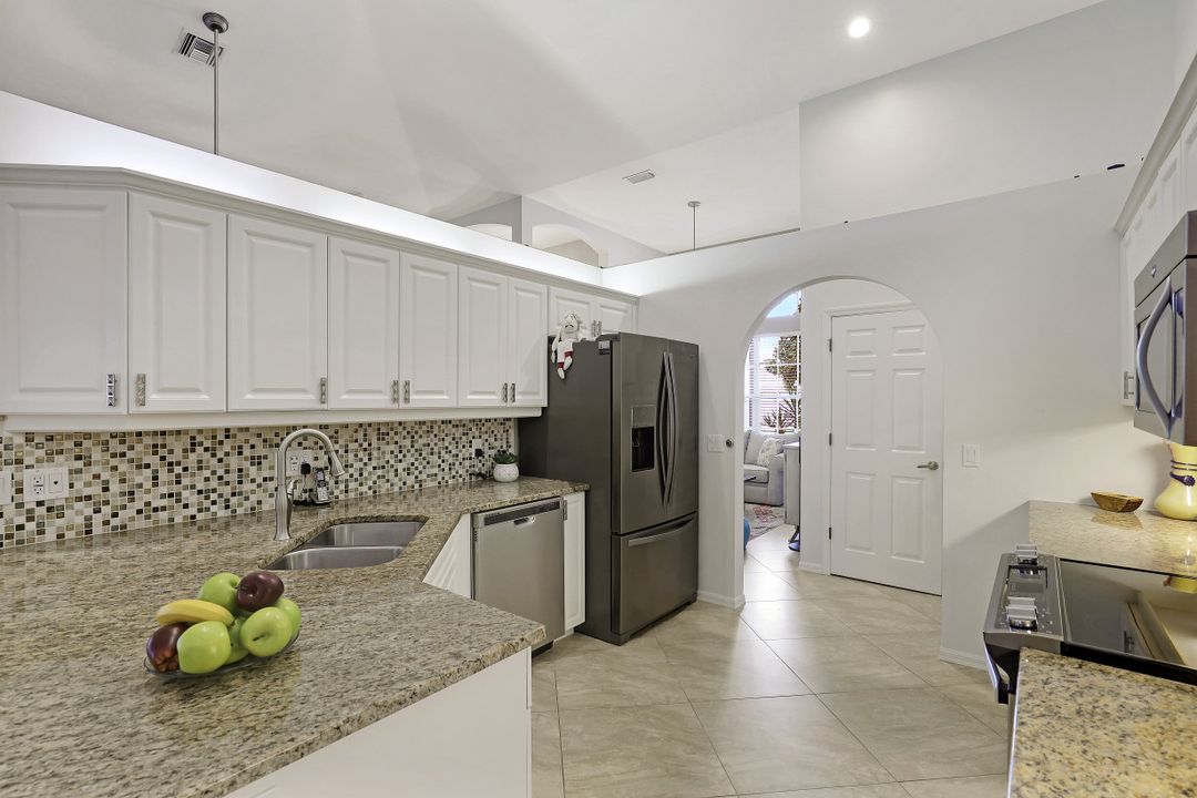 12783 Hunters Ridge Dr, Bonita Springs, FL 34135