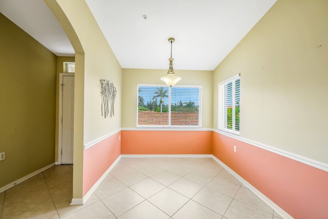 2386 Magnolia Ln #16, Naples, FL 34112