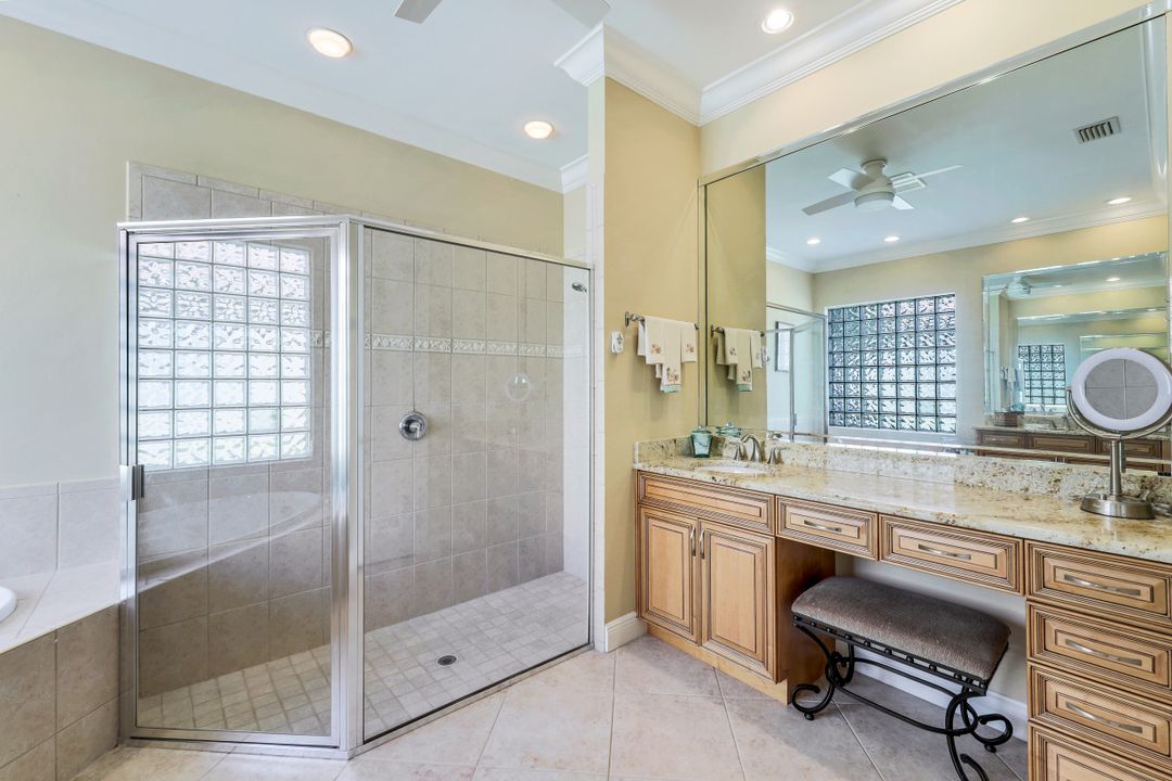 28625 Pienza Ct, Bonita Springs, FL 34135