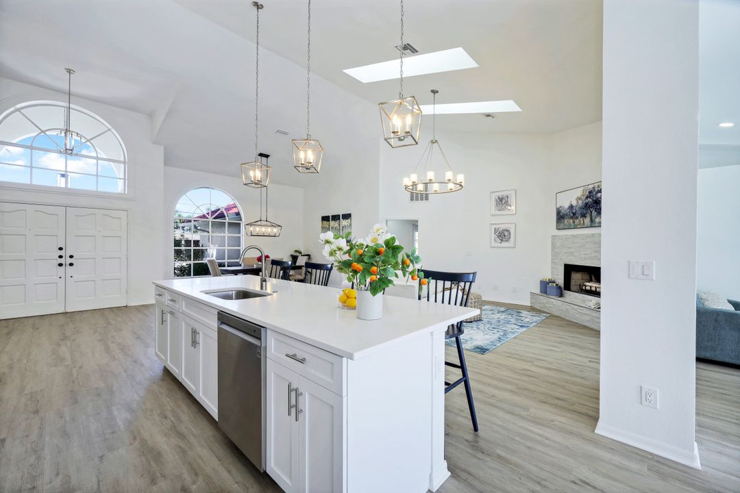 5005 SW 25th Pl, Cape Coral, FL 33914