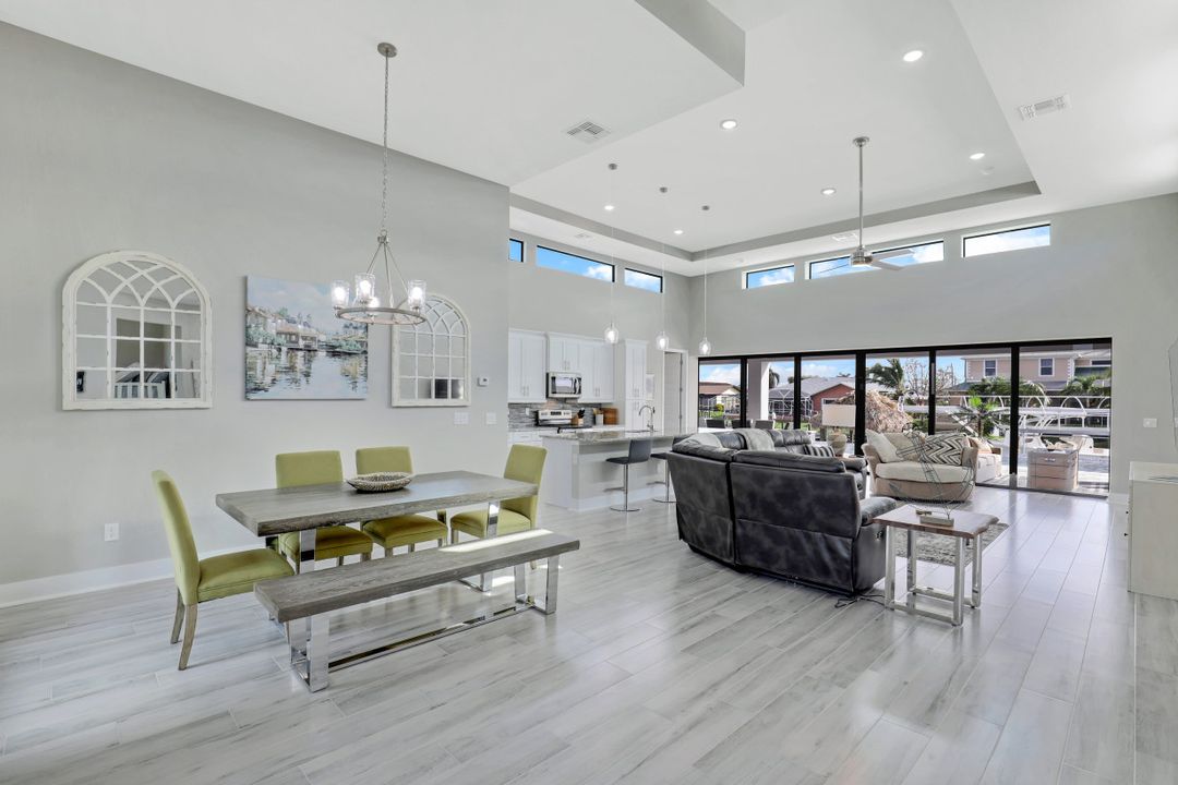 124 SW 38th Terrace, Cape Coral, FL 33914