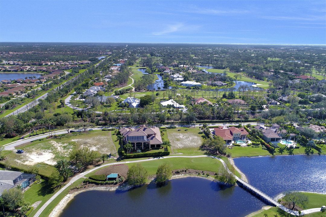 6411 Highcroft Dr, Naples, FL 34119