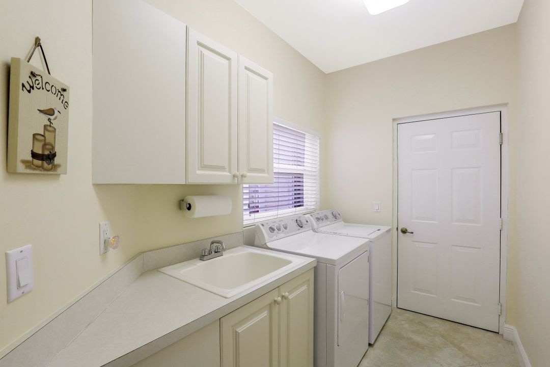 5230 Birmingham Dr #101, Naples, FL 34110