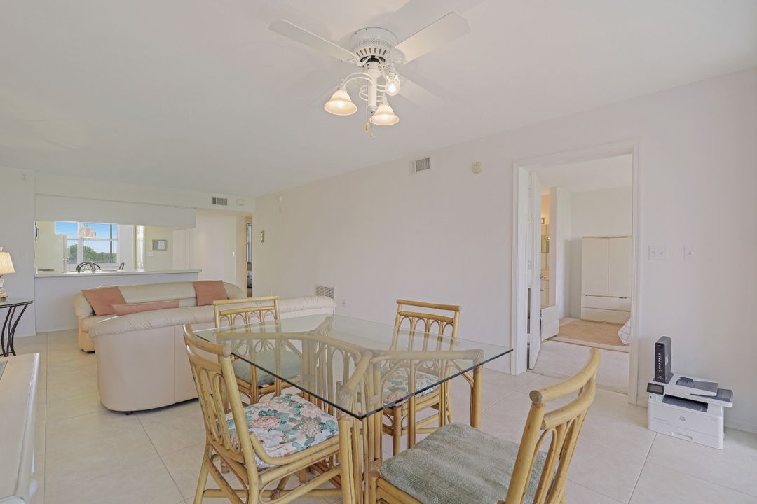 285 Naples Cove Dr #1604, Naples, FL 34110