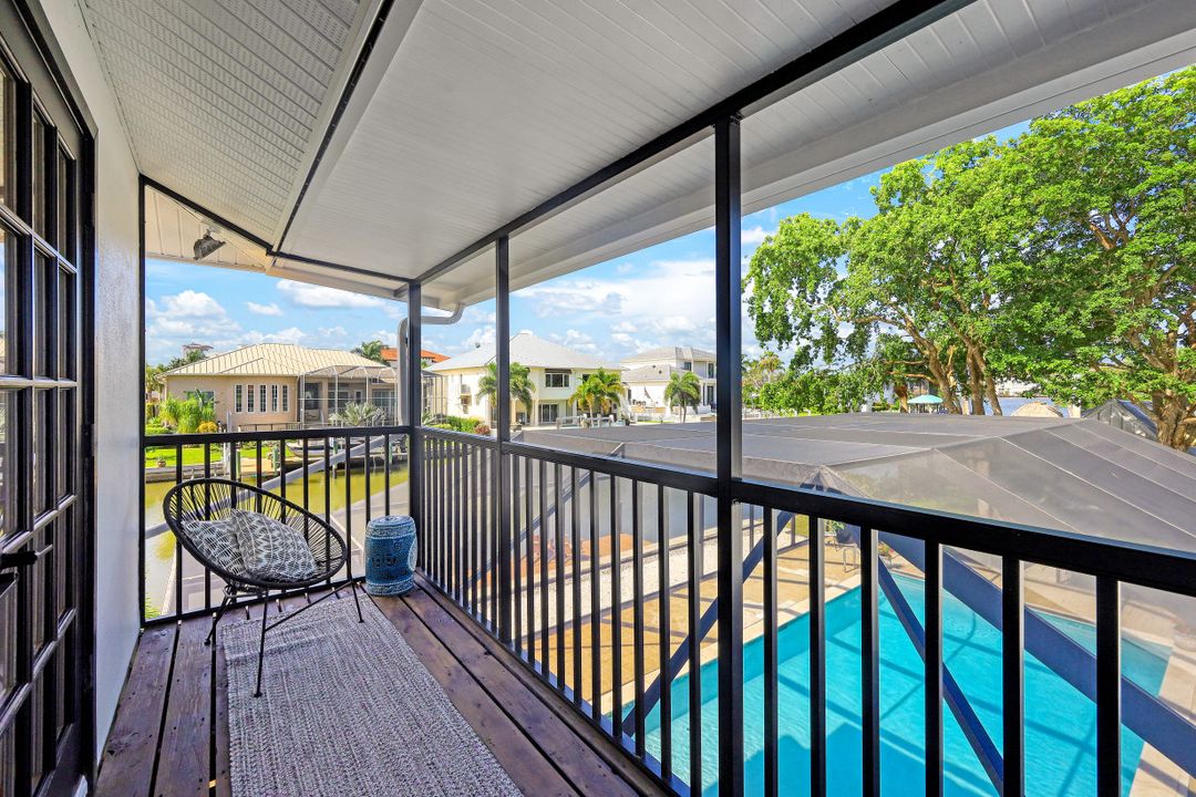 438 Lagoon Ave, Naples, FL 34108